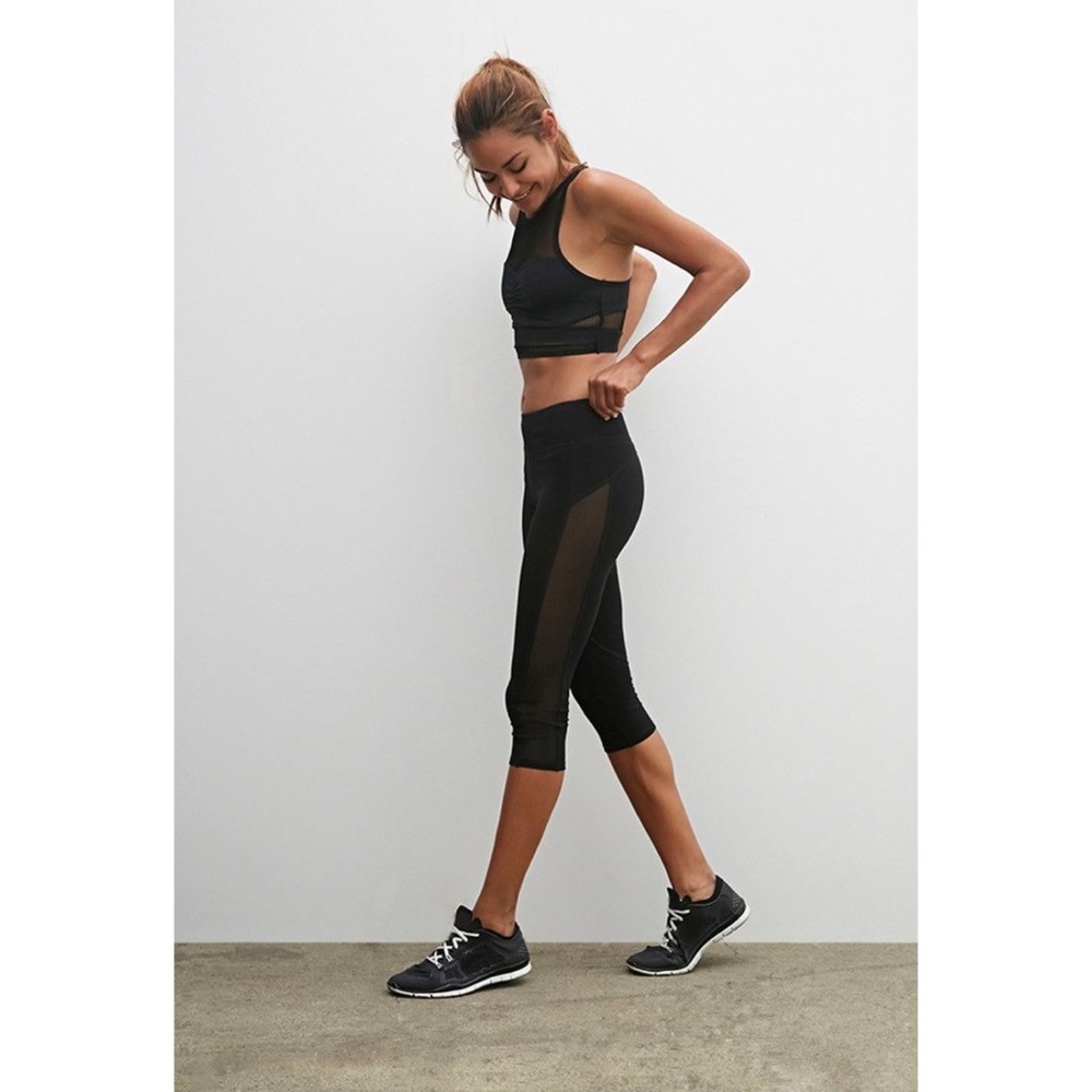 High-waisted Capri leggings